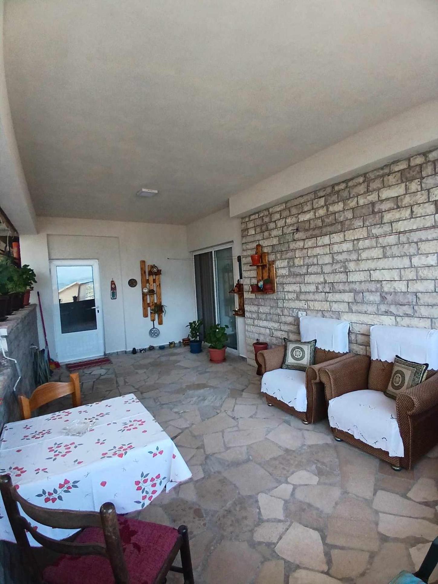 Gjirokastër Eniguesthouse מראה חיצוני תמונה