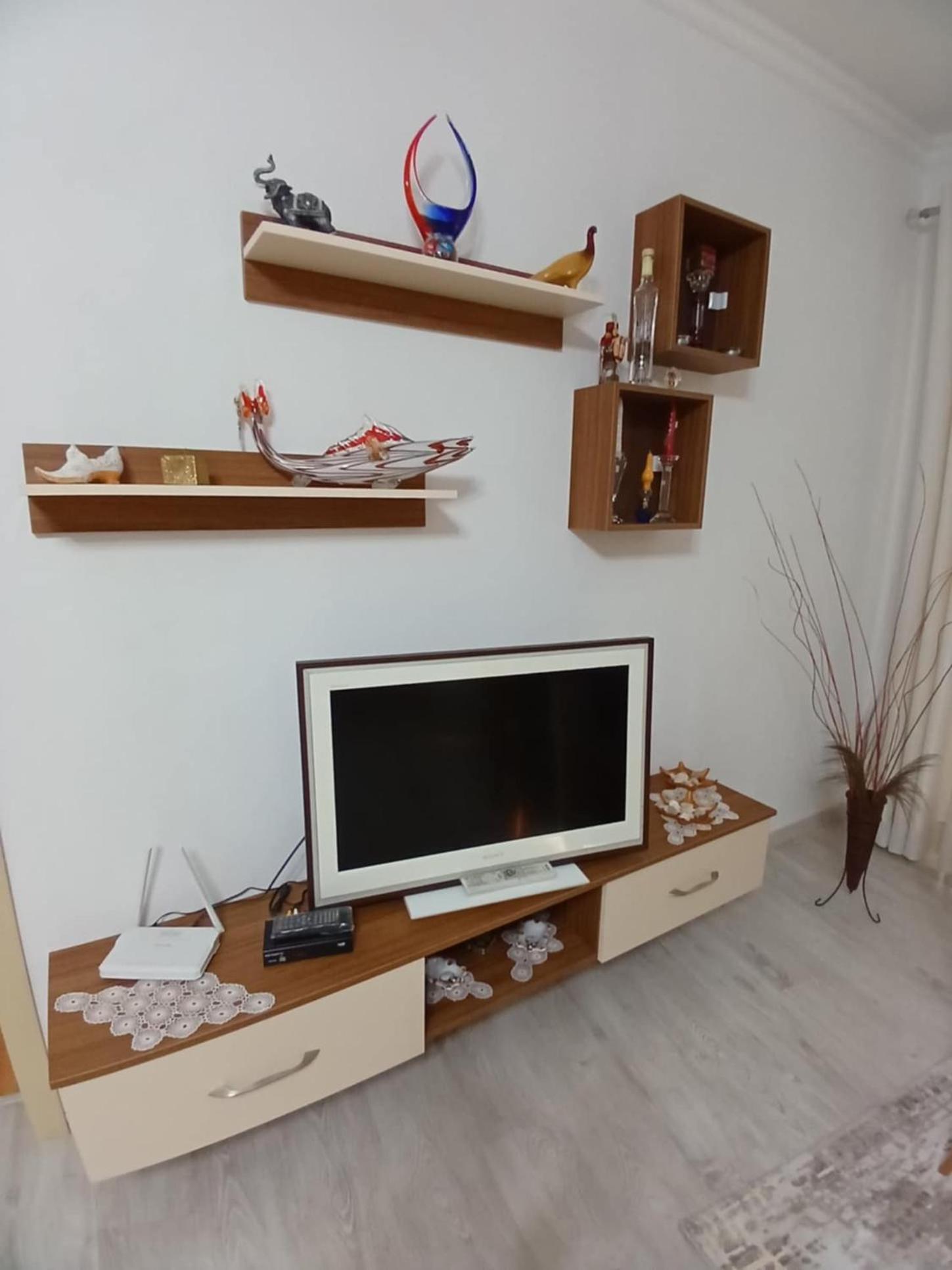 Gjirokastër Eniguesthouse מראה חיצוני תמונה